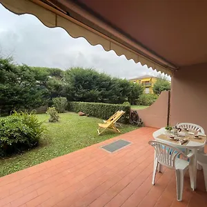 Appartamento Relax In Piscina - Free Parking E Ampio Giardino, Loano