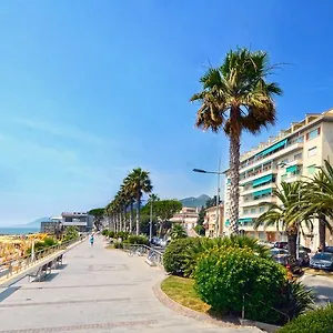 Hotel Lido Mazzini, Loano
