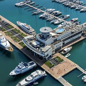 Hotel Yacht Club Marina Di, Loano