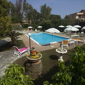 Appart hôtel Pool & Garden, Loano
